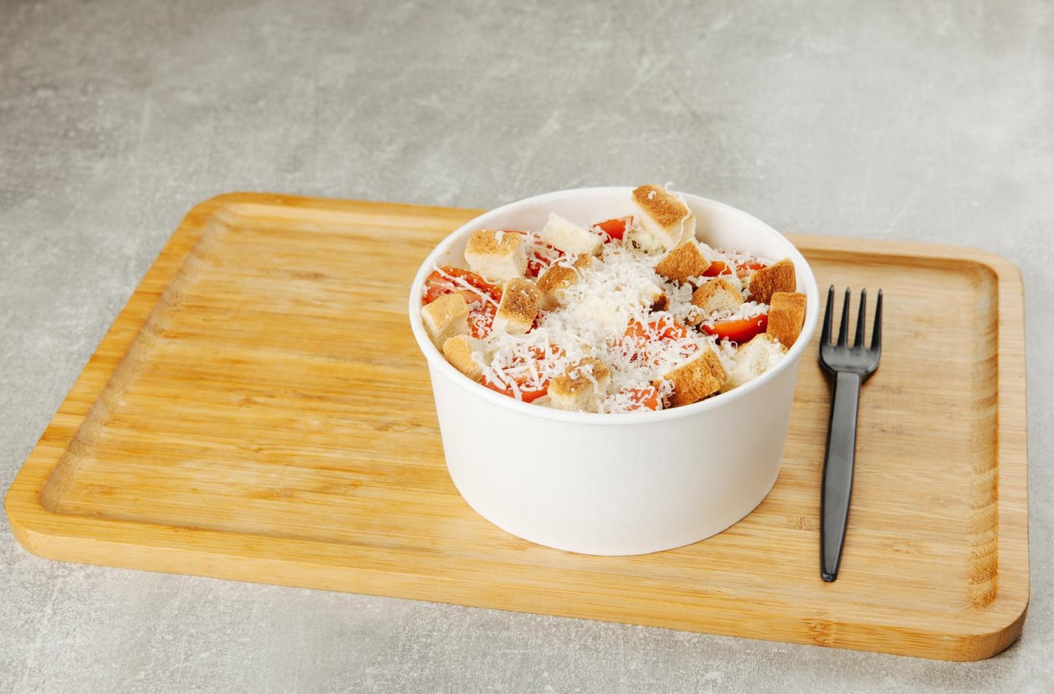 Salata Caesar cu pui